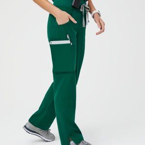 FIGS Kade scrub pants Hunter Green - M/T